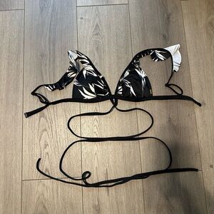 Pink by Victoria’s Secret Body Wrap Ruffle Bikini Top – Size Small, Palm Print